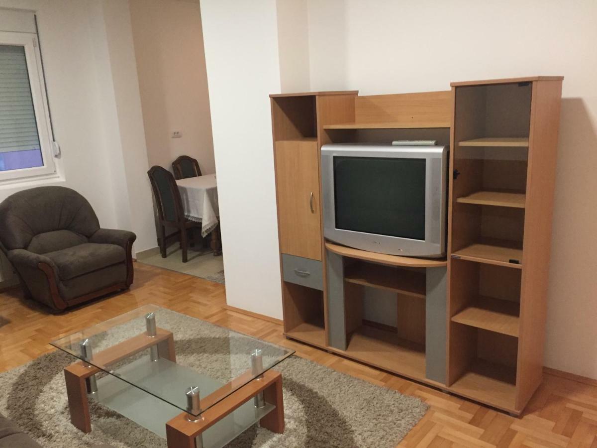 Stan Na Dan Centar Daire Šabac Dış mekan fotoğraf