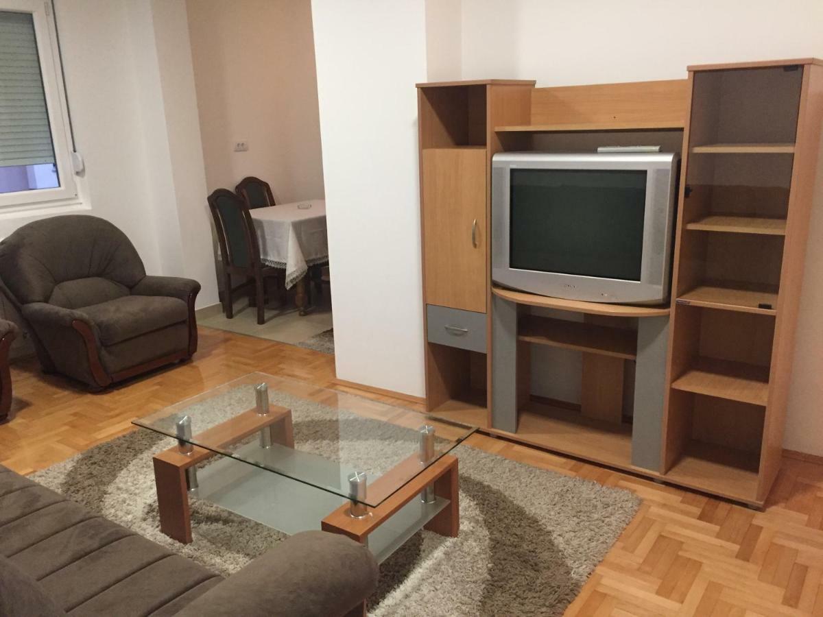 Stan Na Dan Centar Daire Šabac Dış mekan fotoğraf